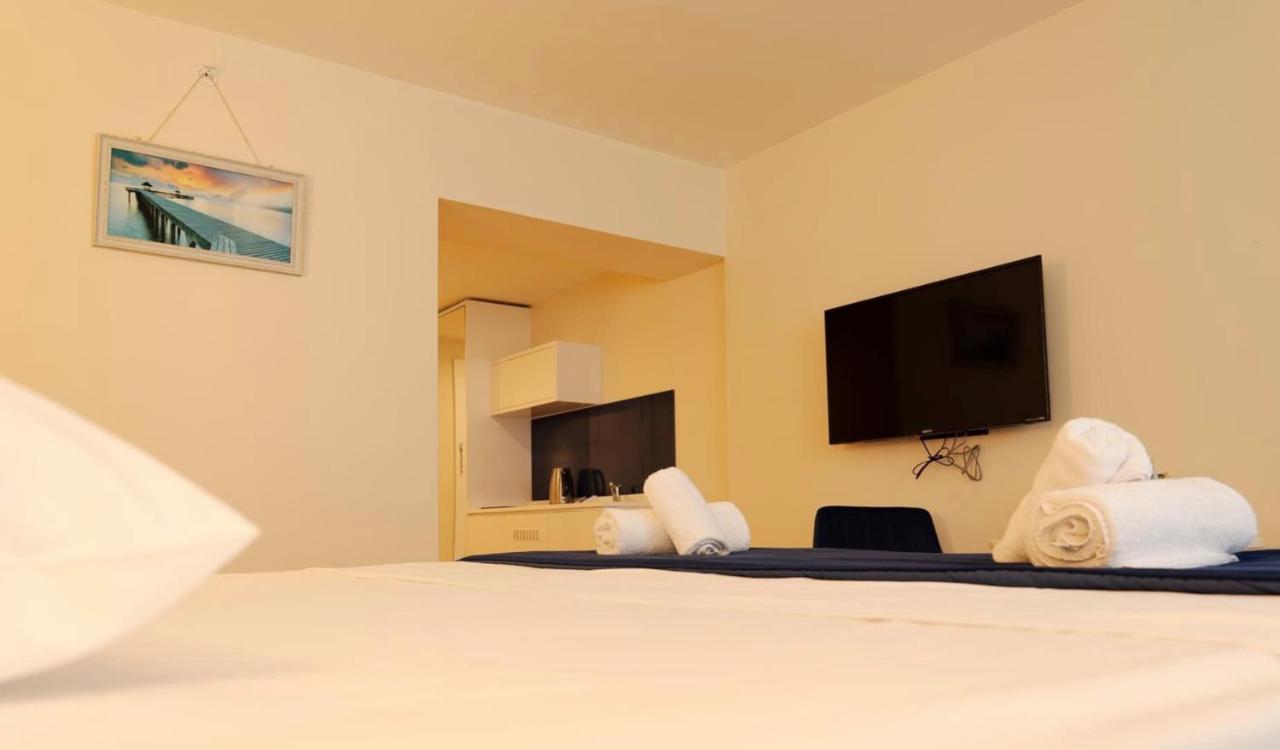 Sea Side Aparthotel In Orbi Complex Batumi Exterior photo