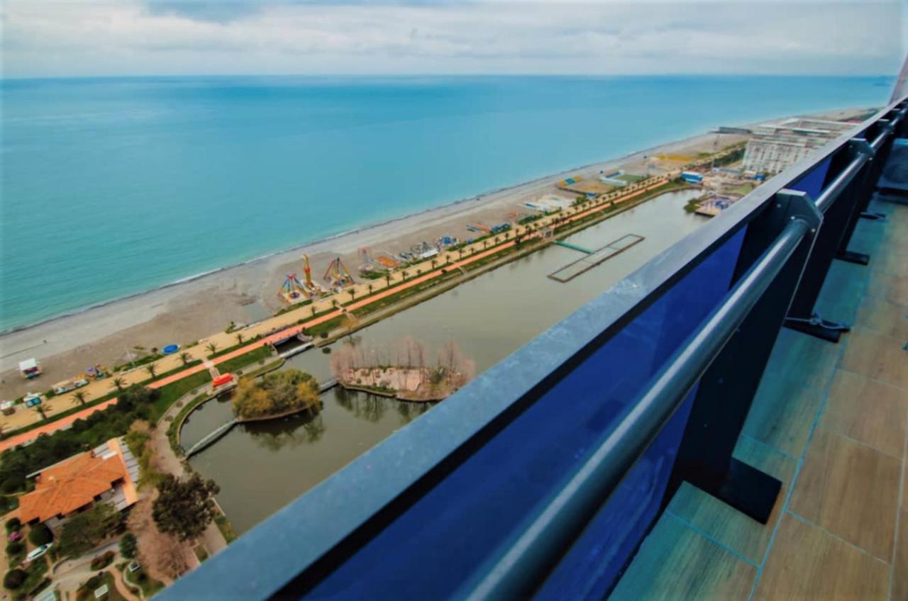 Sea Side Aparthotel In Orbi Complex Batumi Exterior photo