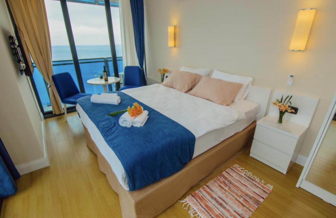 Sea Side Aparthotel In Orbi Complex Batumi Exterior photo